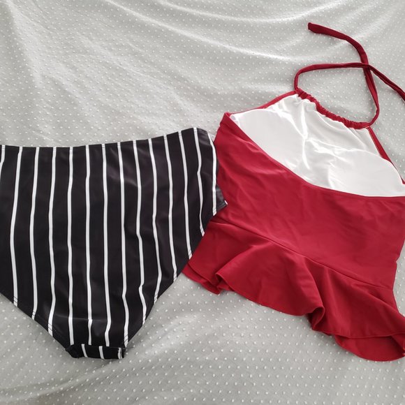 Two piece bathing suit - Picture 2 of 2